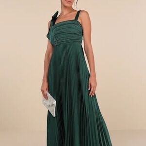 Gorgeous Purpose Emerald Satin Pleated Sleeveless Bow Maxi Dress